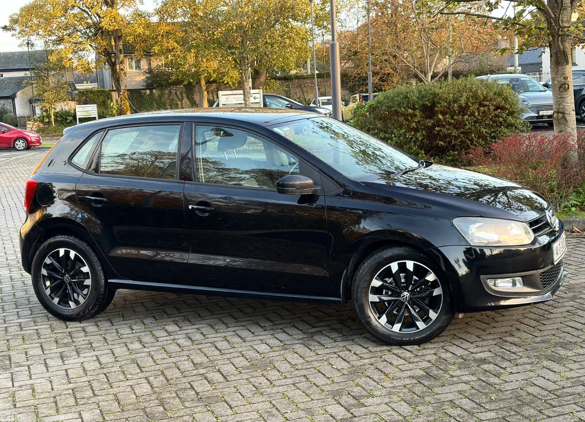 Volkswagen Polo Hatchback, Diesel, 2014, Black