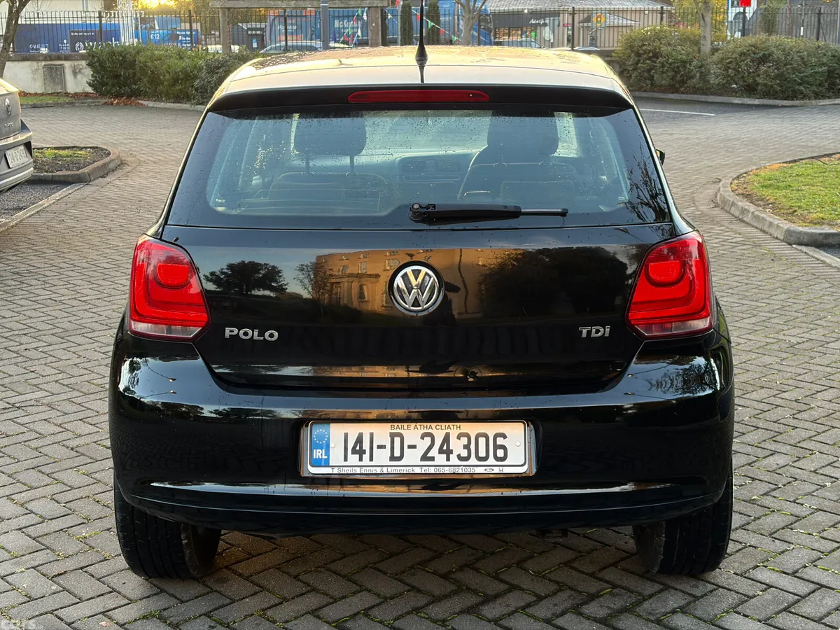 Volkswagen Polo Hatchback, Diesel, 2014, Black
