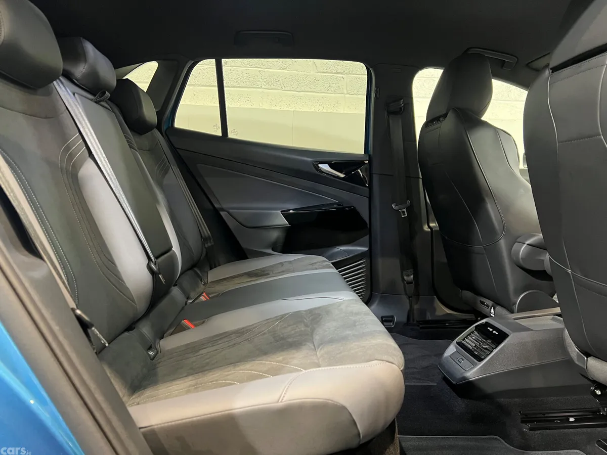 Volkswagen ID.4 SUV, Electric, 2026, Blue