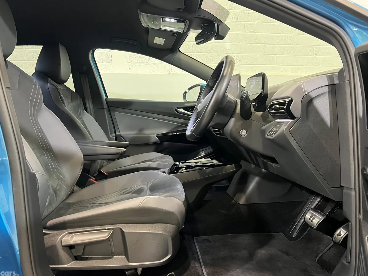 Volkswagen ID.4 SUV, Electric, 2026, Blue