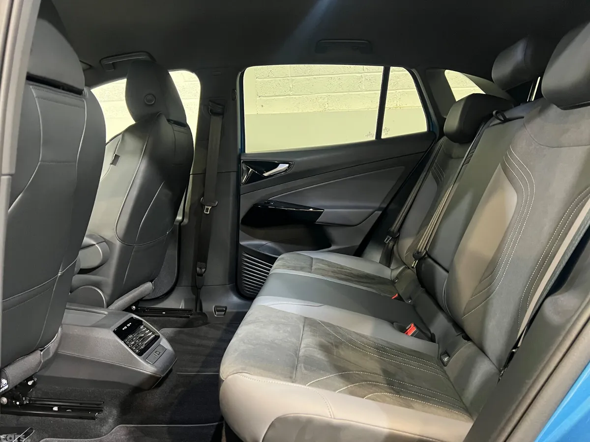 Volkswagen ID.4 SUV, Electric, 2026, Blue