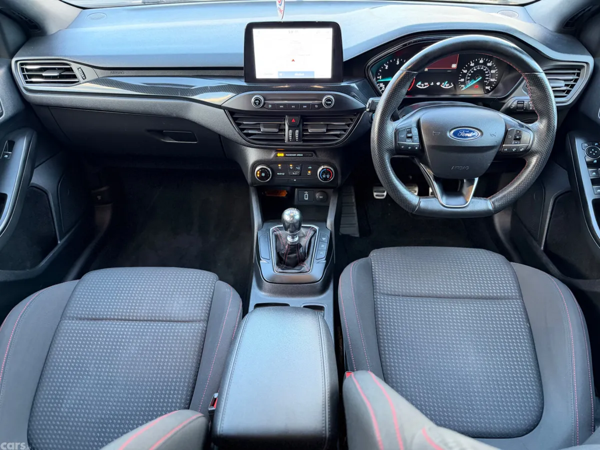 Ford Focus Hatchback, Diesel, 2020, Black