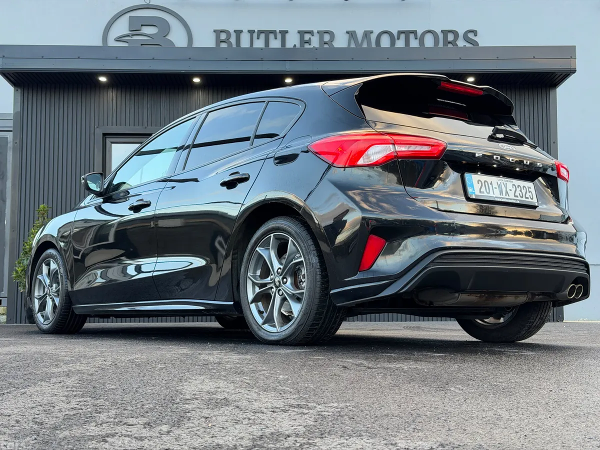 Ford Focus Hatchback, Diesel, 2020, Black