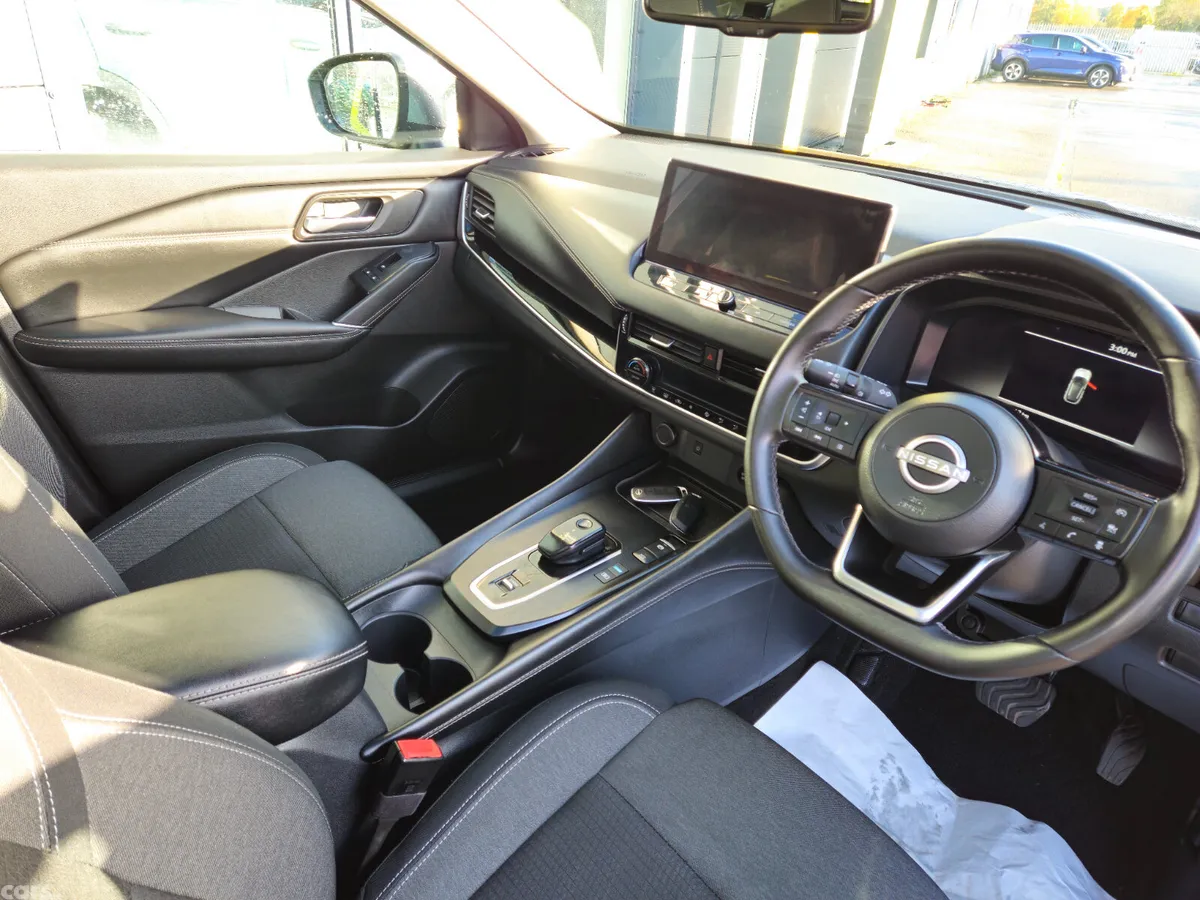 Nissan Qashqai MPV, Petrol, 2024, Grey