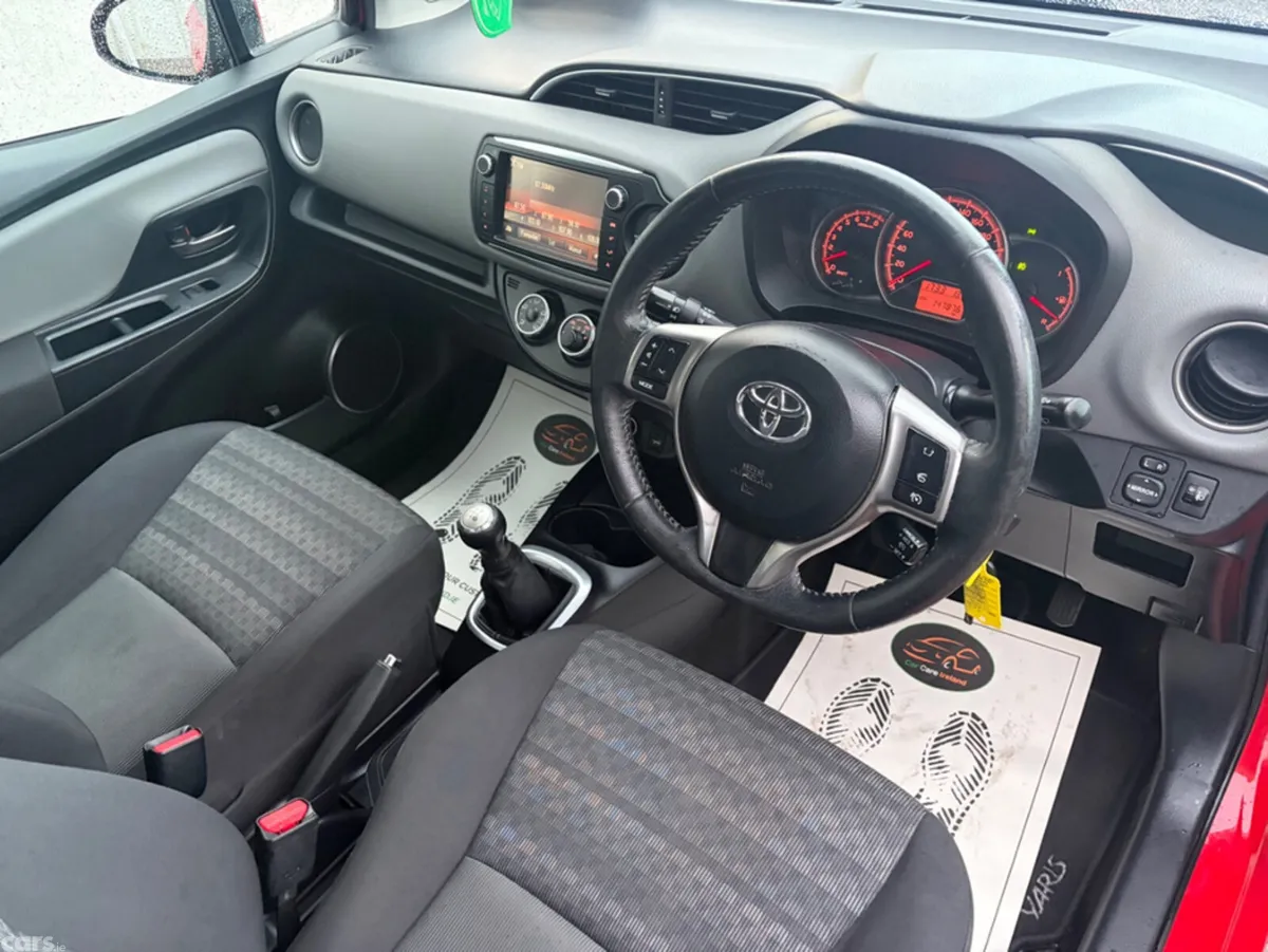 Toyota Yaris Hatchback, Petrol, 2016, Red