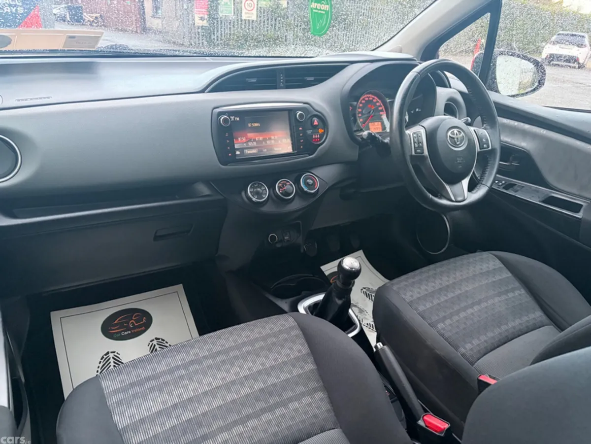 Toyota Yaris Hatchback, Petrol, 2016, Red