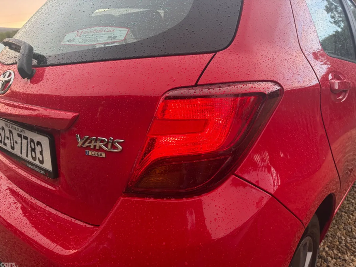 Toyota Yaris Hatchback, Petrol, 2016, Red