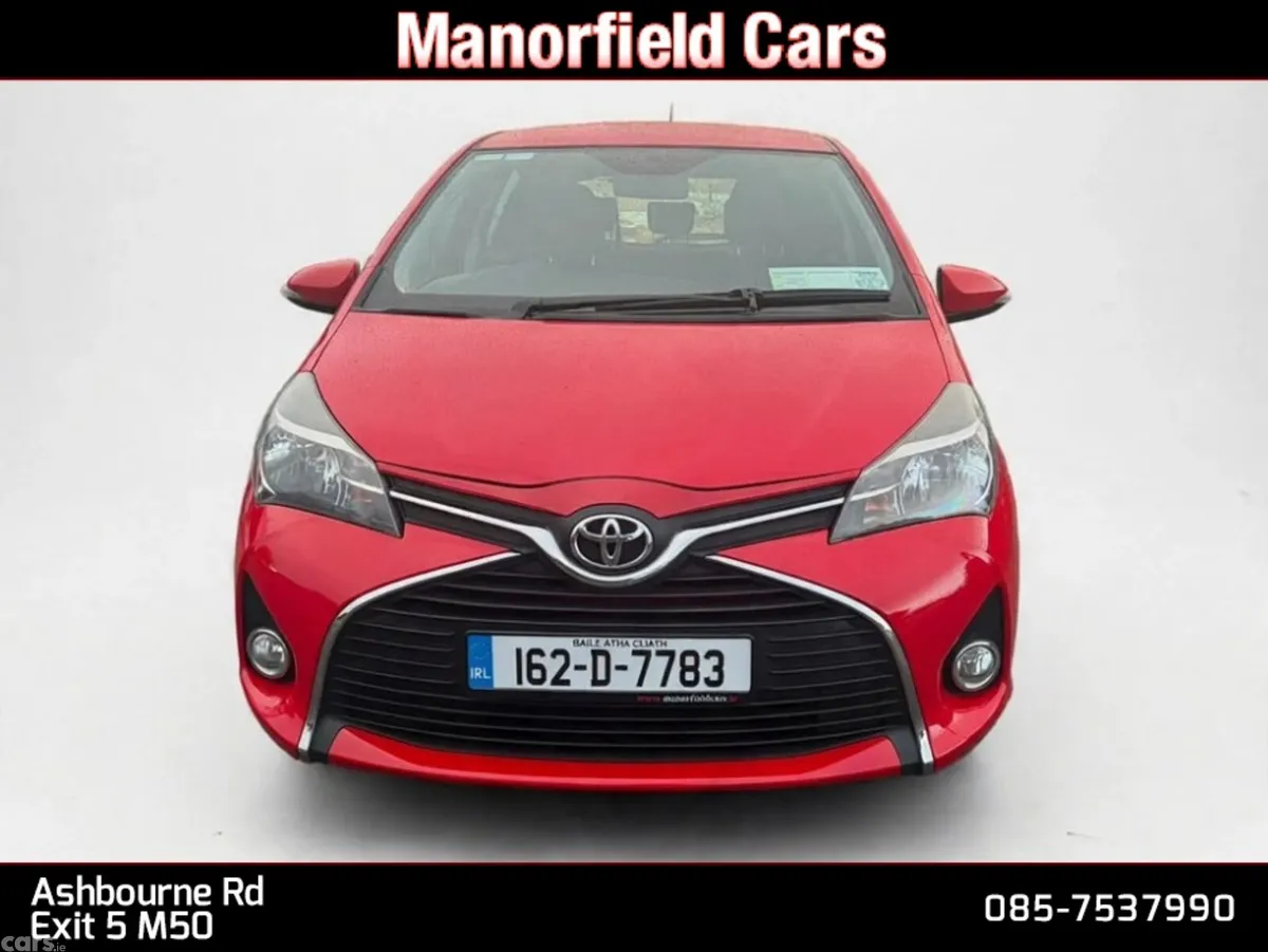 Toyota Yaris Hatchback, Petrol, 2016, Red