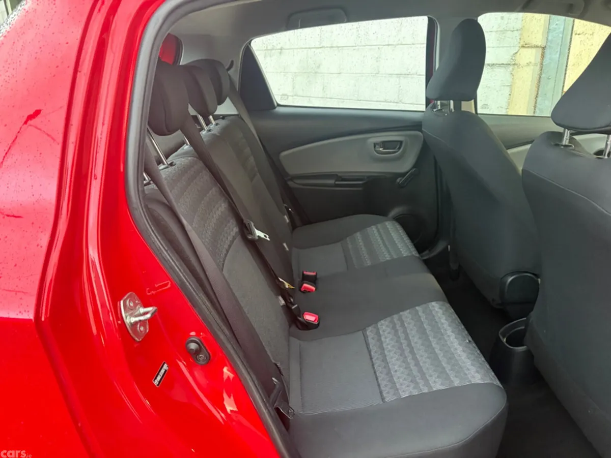 Toyota Yaris Hatchback, Petrol, 2016, Red