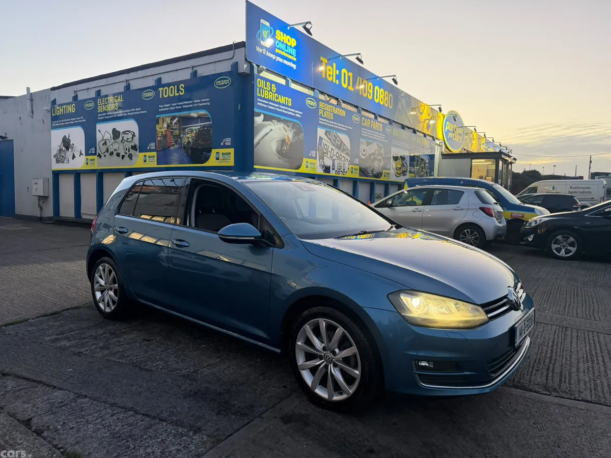 Volkswagen Golf Hatchback, Petrol, 2014, Blue