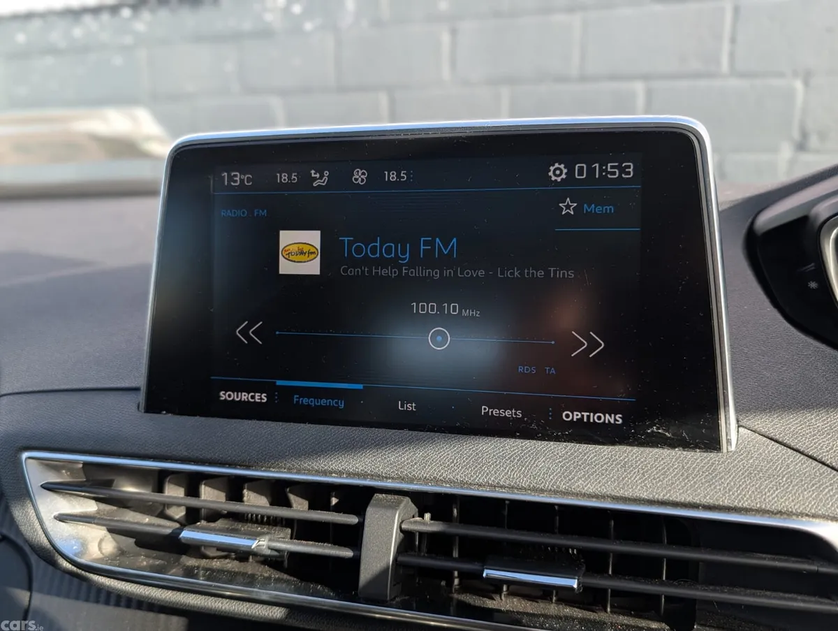 Peugeot 3008 MPV, Petrol, 2018, Black