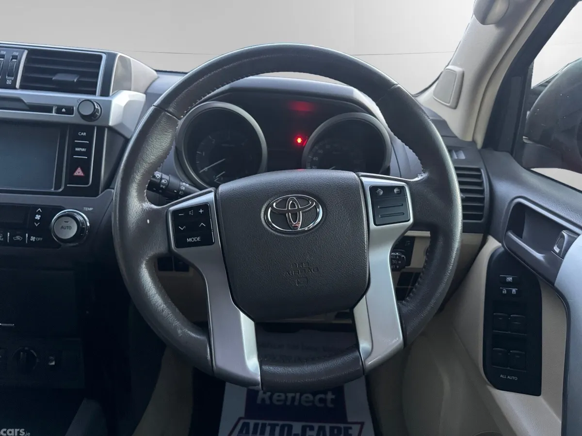 Toyota Land Cruiser SUV, Diesel, 2016, Red
