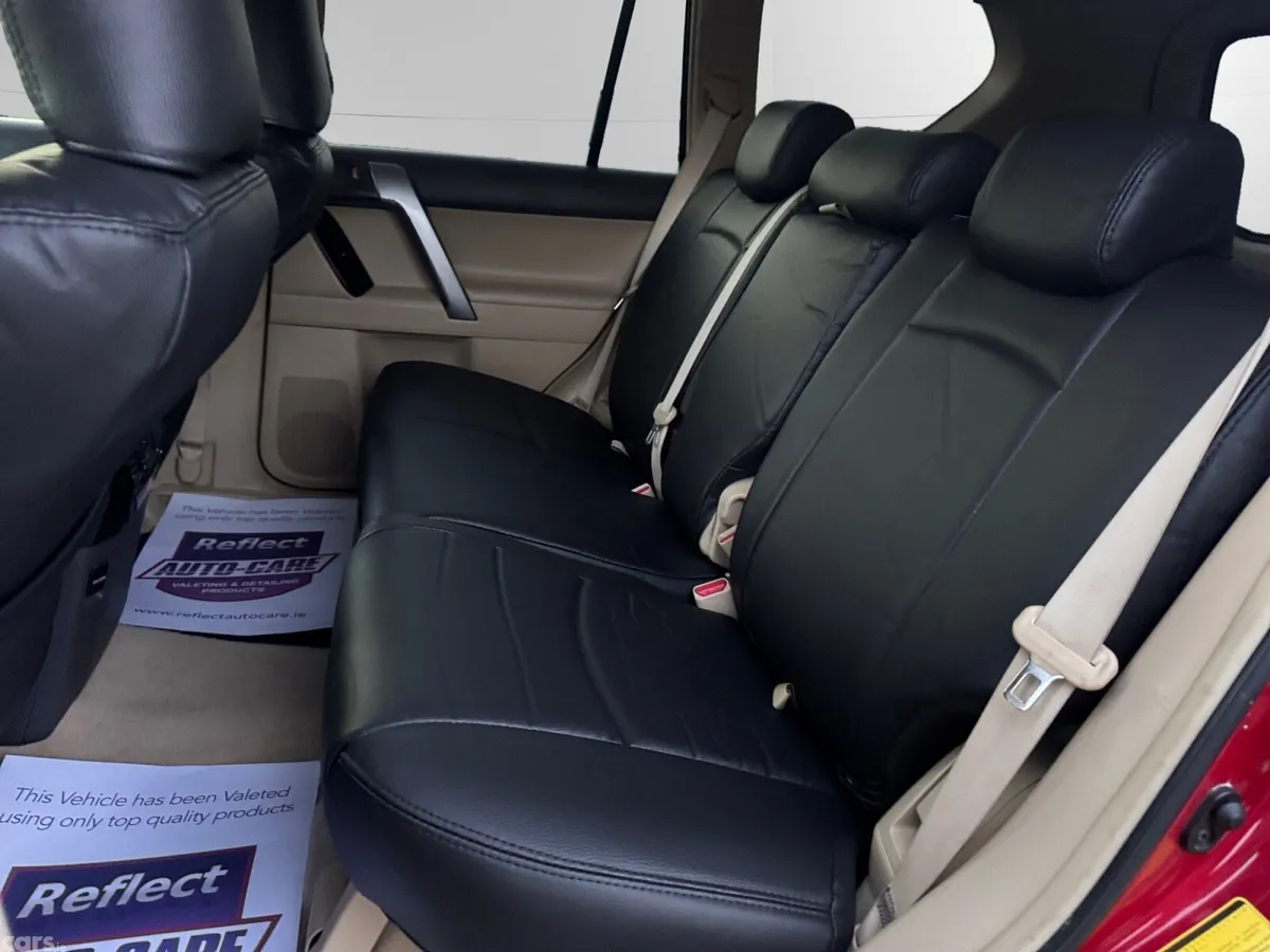 Toyota Land Cruiser SUV, Diesel, 2016, Red