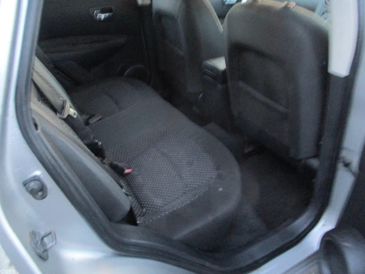 Nissan Qashqai Hatchback, Diesel, 2009, Silver