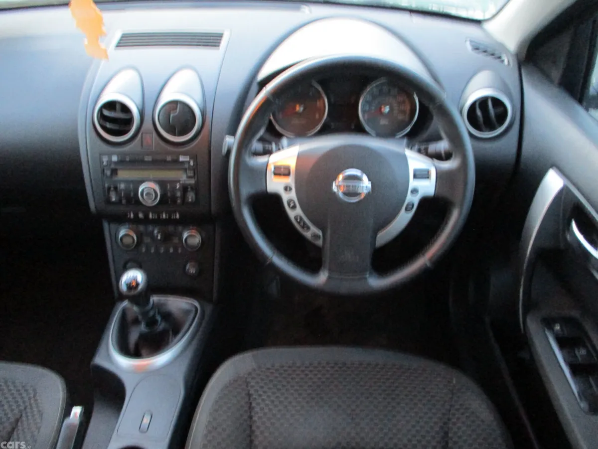 Nissan Qashqai Hatchback, Diesel, 2009, Silver
