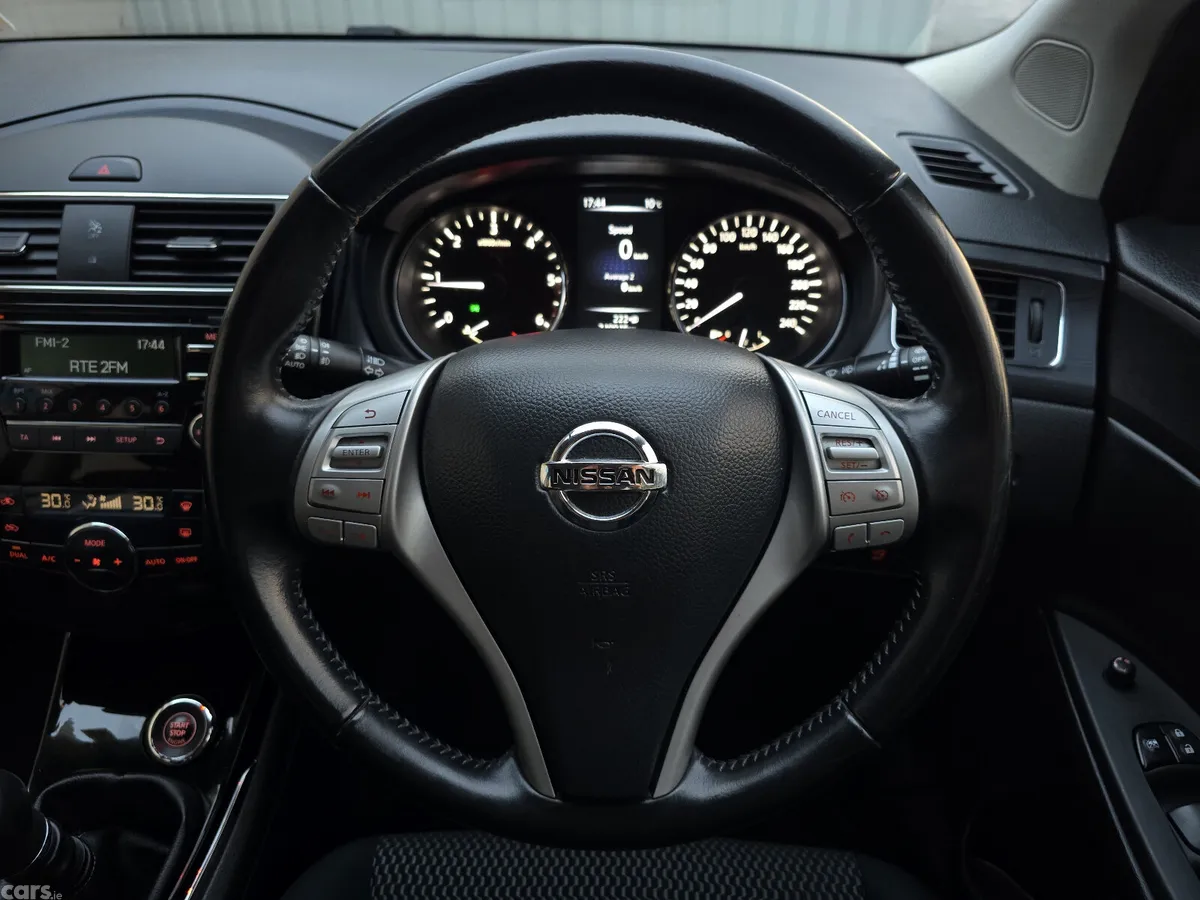 Nissan Pulsar Hatchback, Diesel, 2017, Black