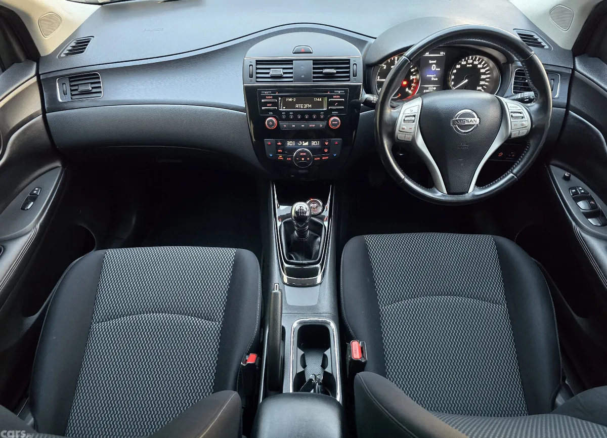 Nissan Pulsar Hatchback, Diesel, 2017, Black