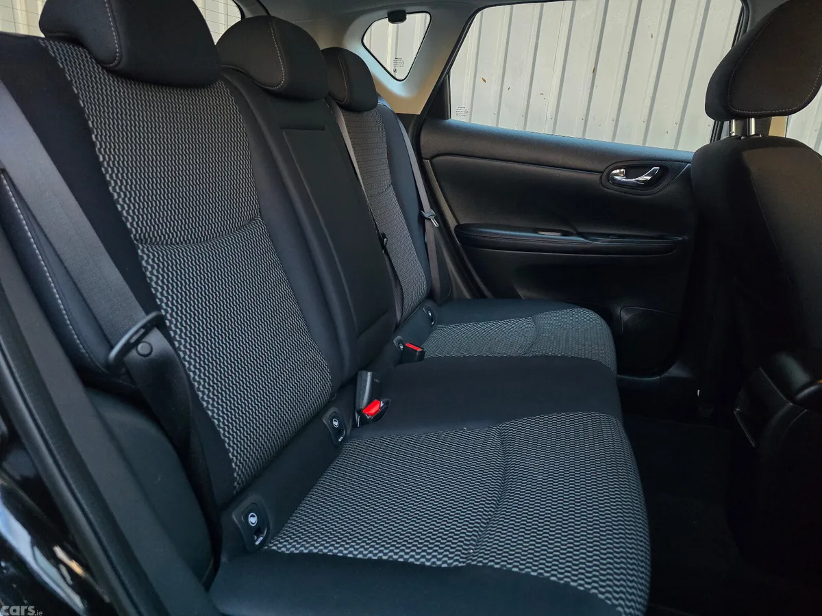 Nissan Pulsar Hatchback, Diesel, 2017, Black