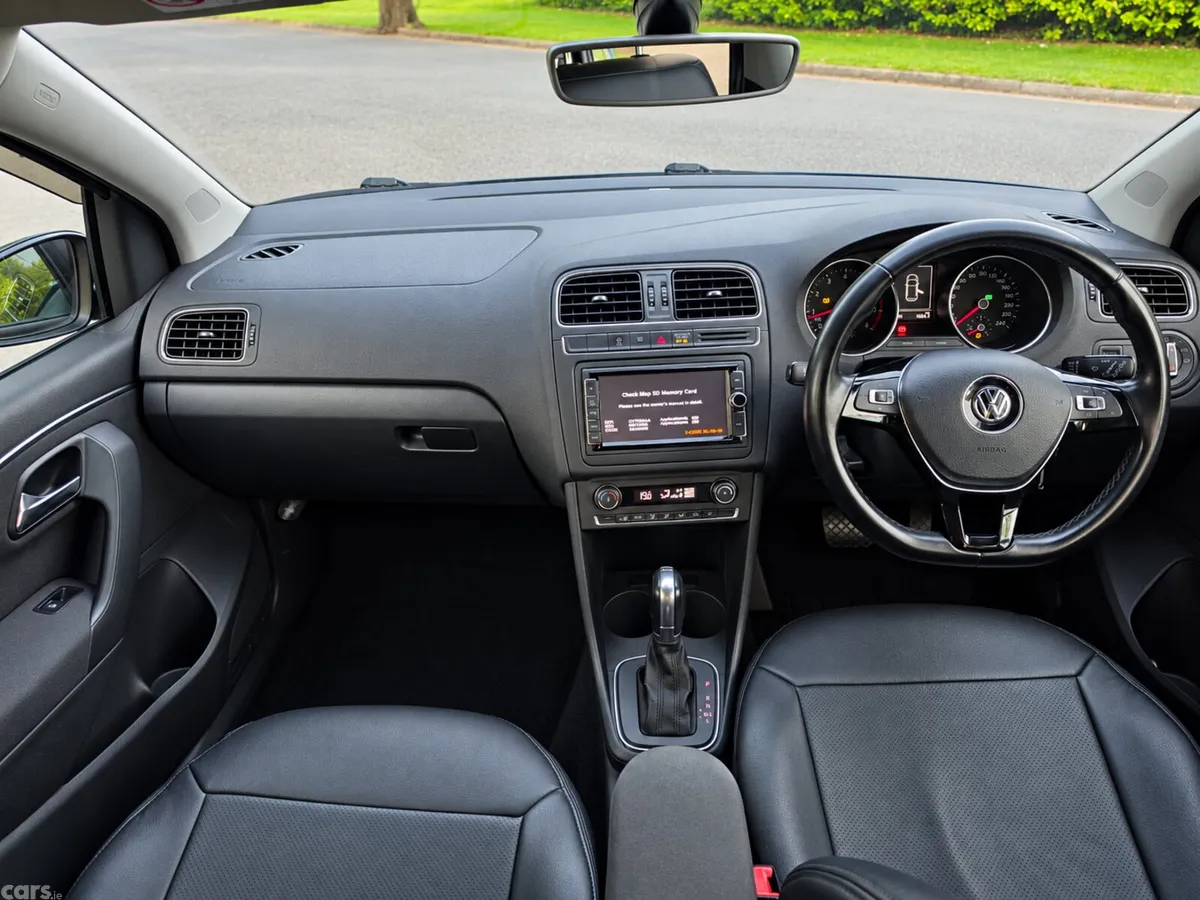 Volkswagen Polo Hatchback, Petrol, 2017, Blue