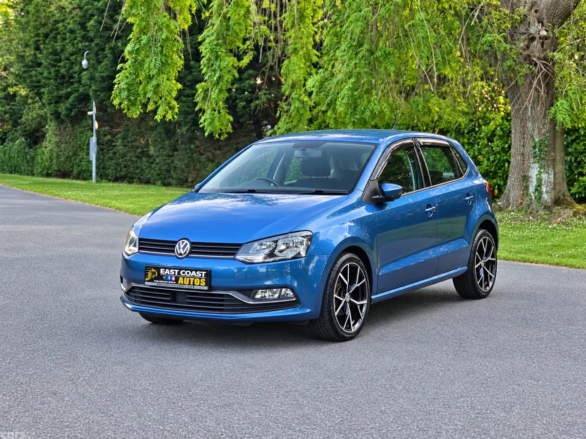 Volkswagen Polo Hatchback, Petrol, 2017, Blue