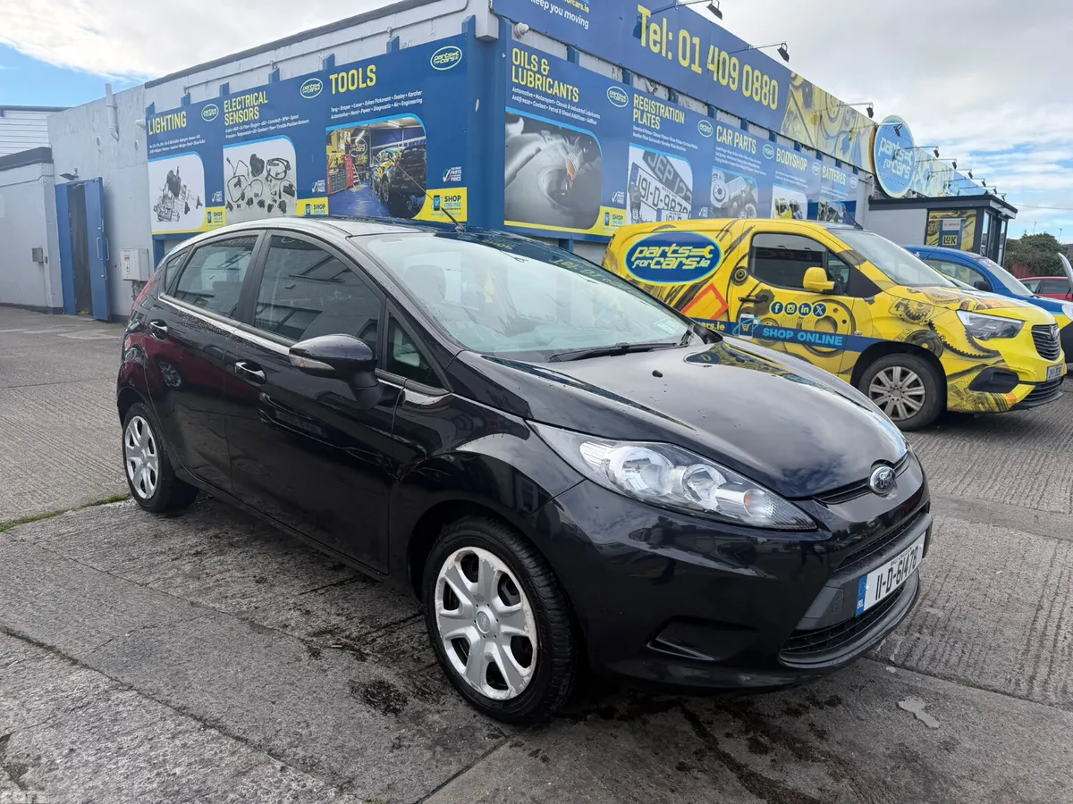 Ford Fiesta Hatchback, Petrol, 2011, Black