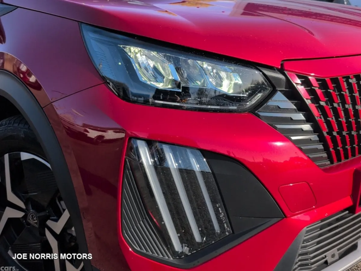Peugeot 2008 MPV, Petrol, 2026, Red