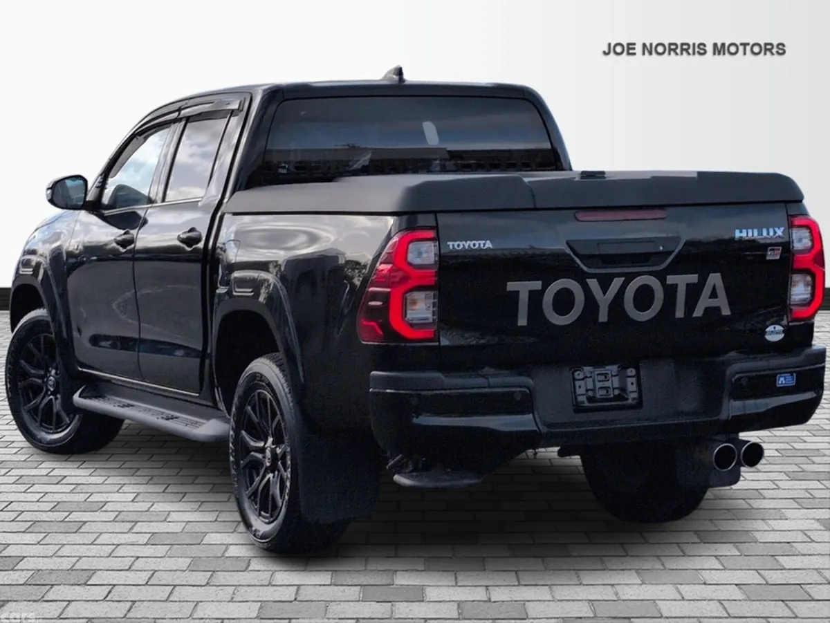 Toyota Hilux Pick Up, Diesel, 2024, Black