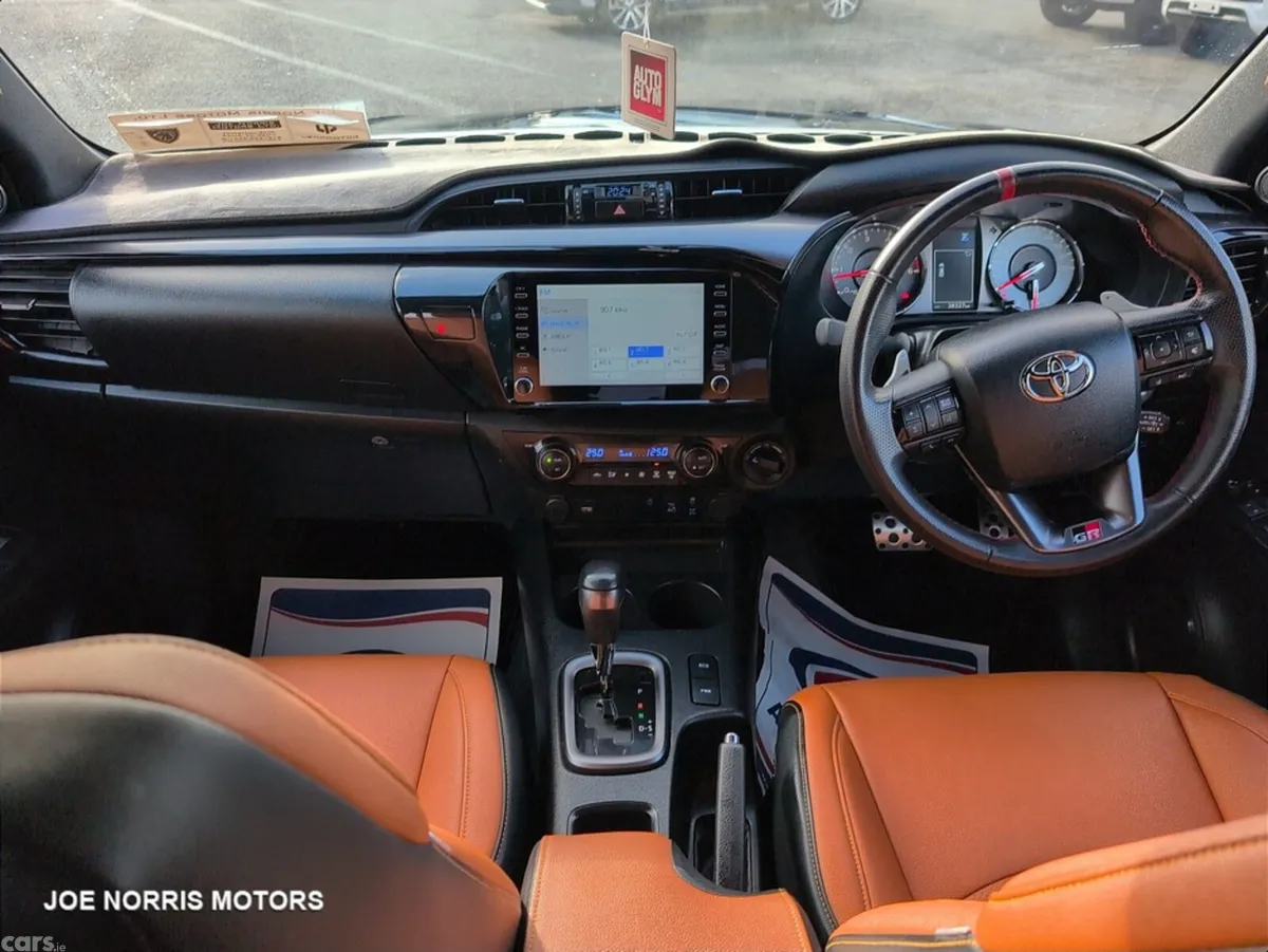 Toyota Hilux Pick Up, Diesel, 2024, Black