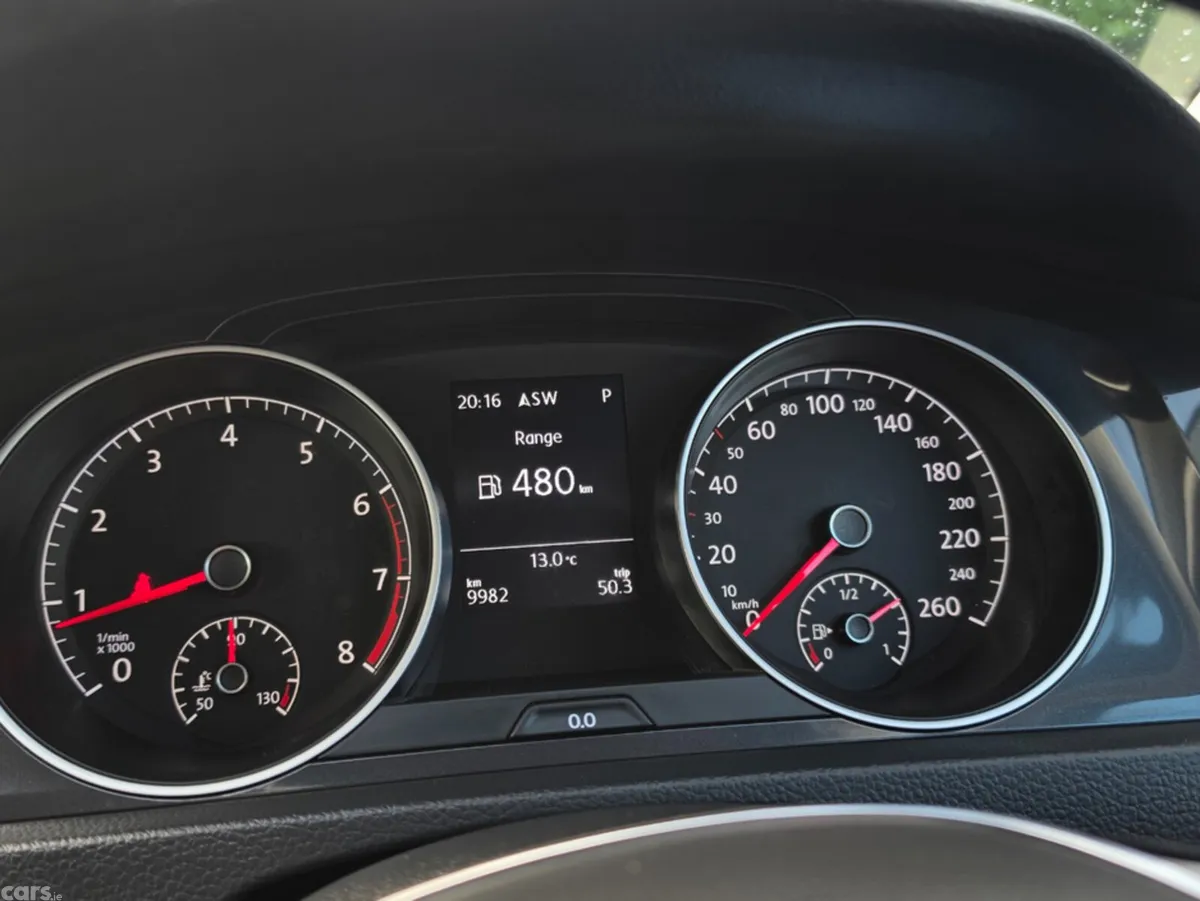 Volkswagen Golf Hatchback, Petrol, 2017, Red