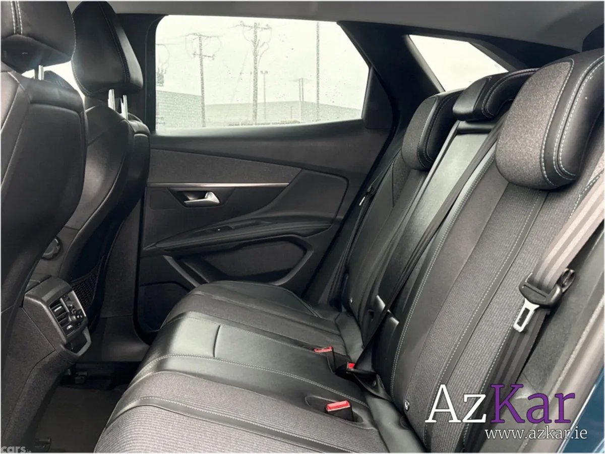 Peugeot 3008 SUV, Petrol Plug-in Hybrid, 2021, Blue