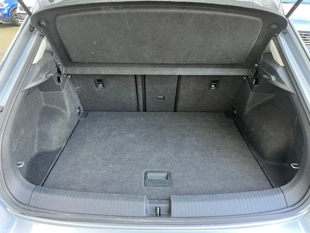 Volkswagen T-Roc SUV, Petrol, 2023, Grey