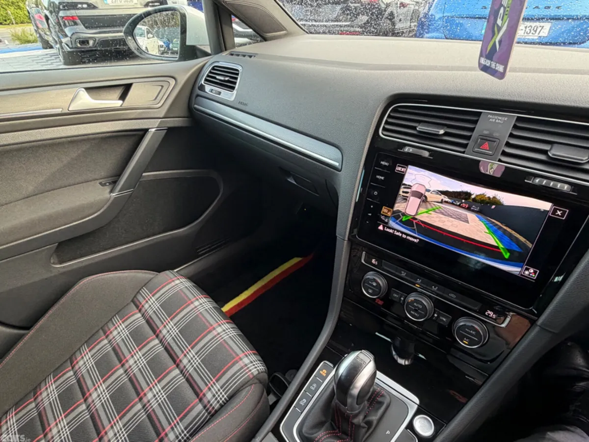 Volkswagen Golf Hatchback, Unknown, 2018, White