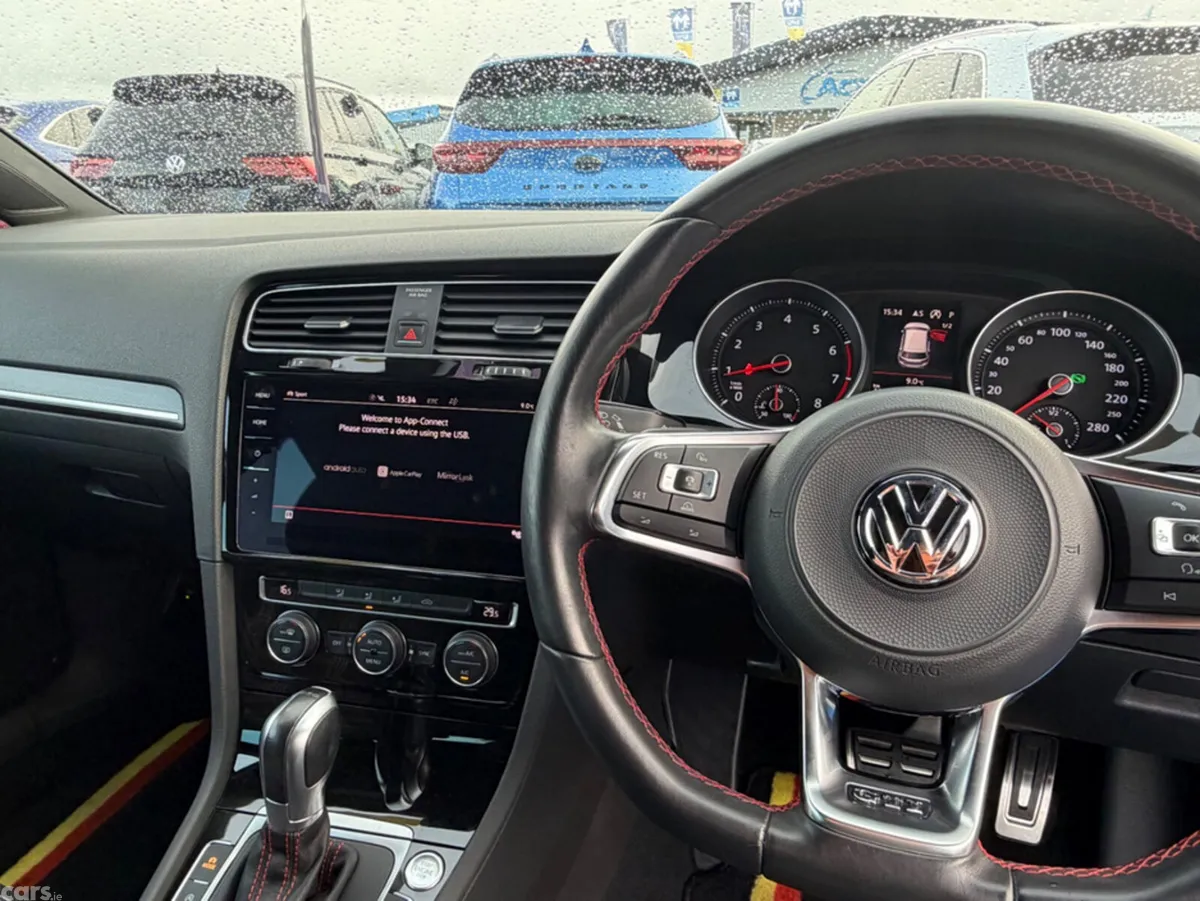 Volkswagen Golf Hatchback, Unknown, 2018, White