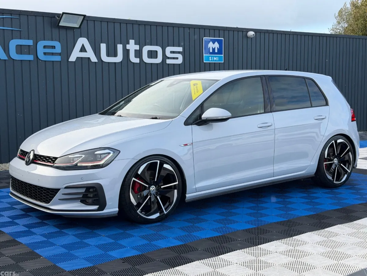 Volkswagen Golf Hatchback, Unknown, 2018, White