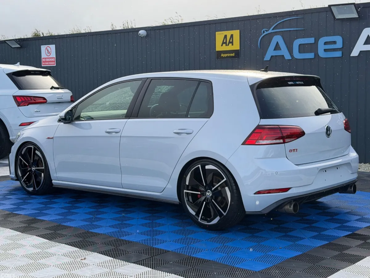 Volkswagen Golf Hatchback, Unknown, 2018, White