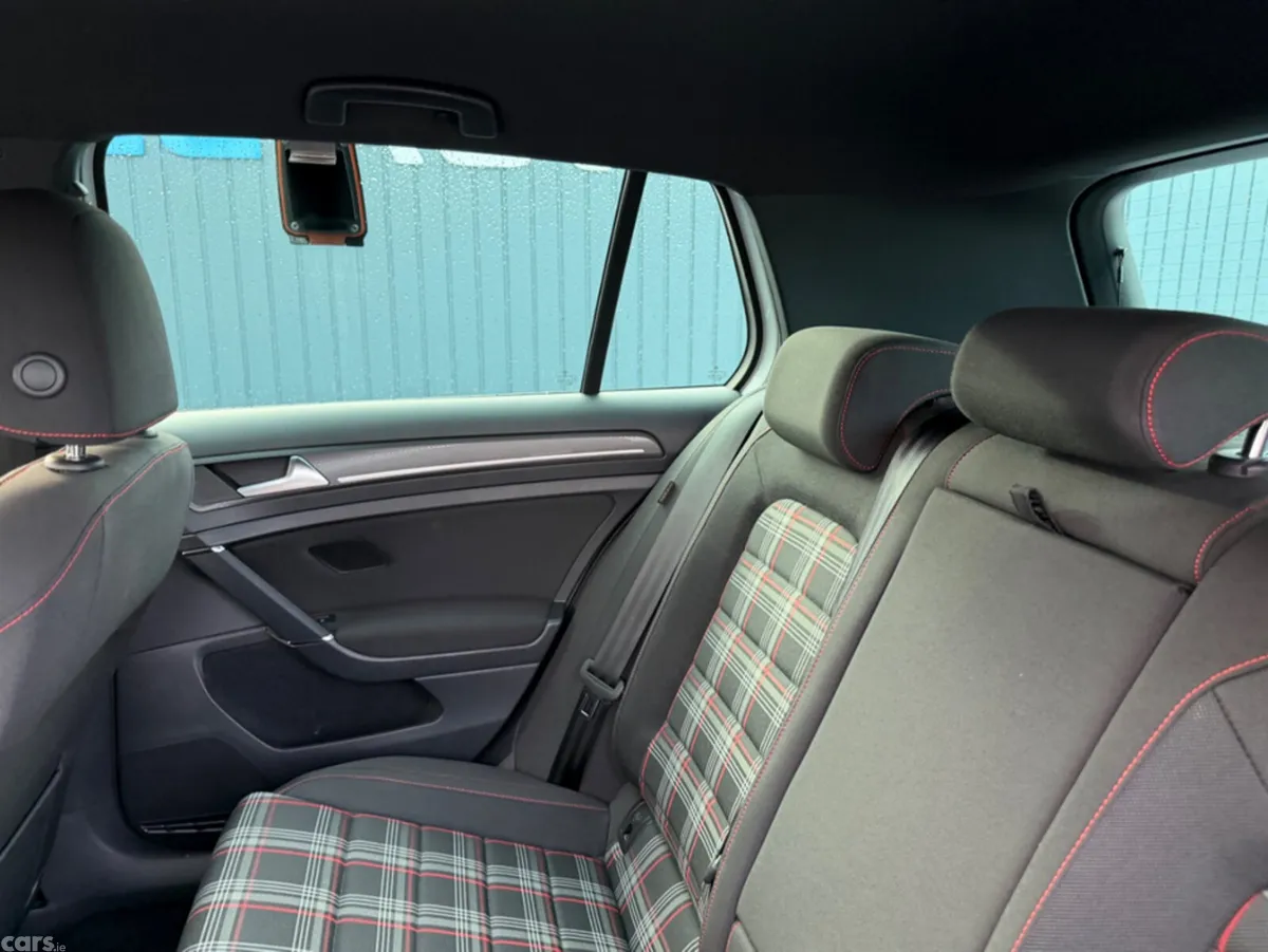 Volkswagen Golf Hatchback, Unknown, 2018, White