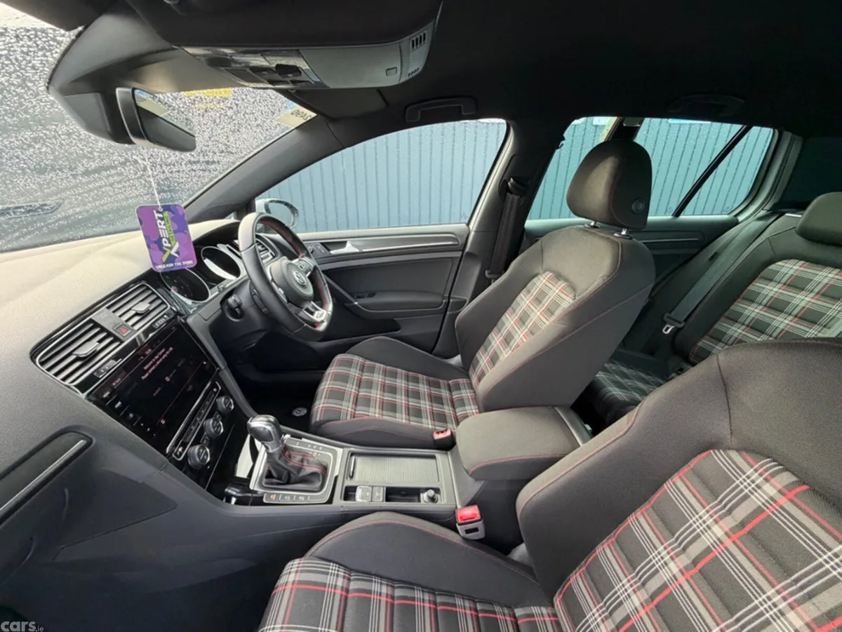 Volkswagen Golf Hatchback, Unknown, 2018, White