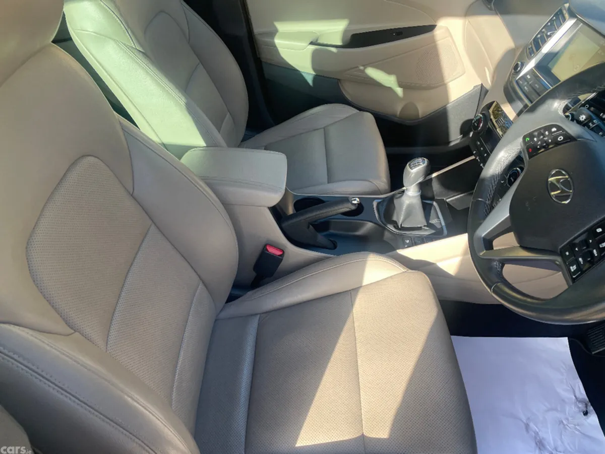 Hyundai Tucson SUV, Diesel, 2018, Blue