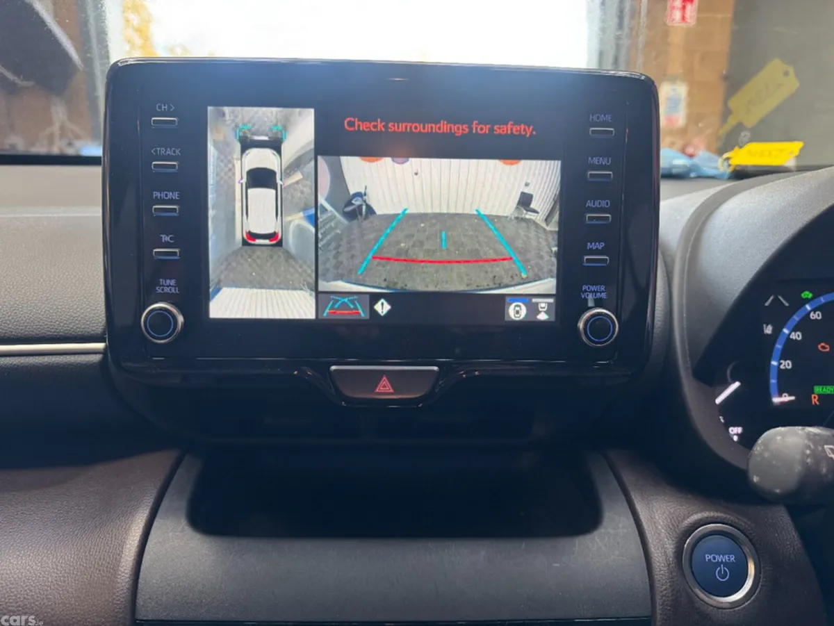 Toyota Yaris Cross SUV, Petrol Hybrid, 2021, White
