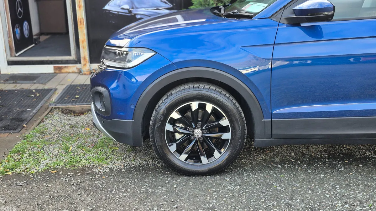 Volkswagen T-Cross MPV, Petrol, 2020, Blue
