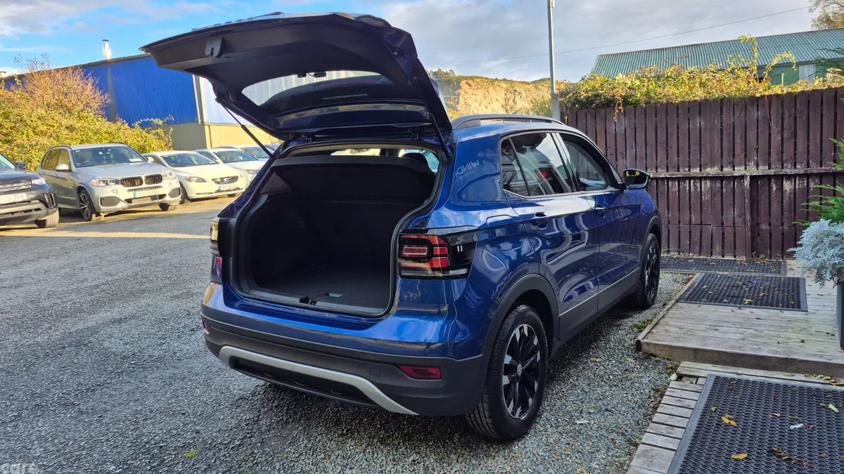 Volkswagen T-Cross MPV, Petrol, 2020, Blue
