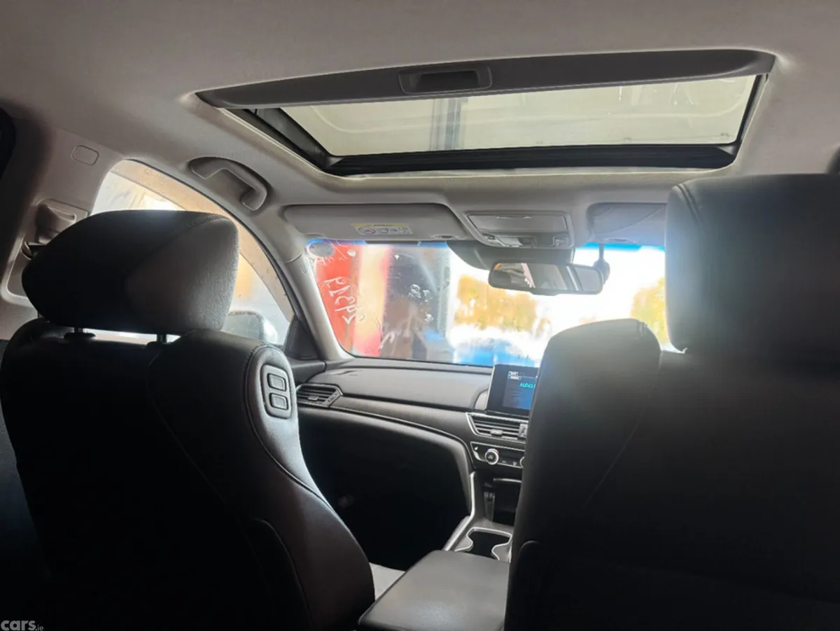 Honda Accord Saloon, Petrol Hybrid, 2020, Silver