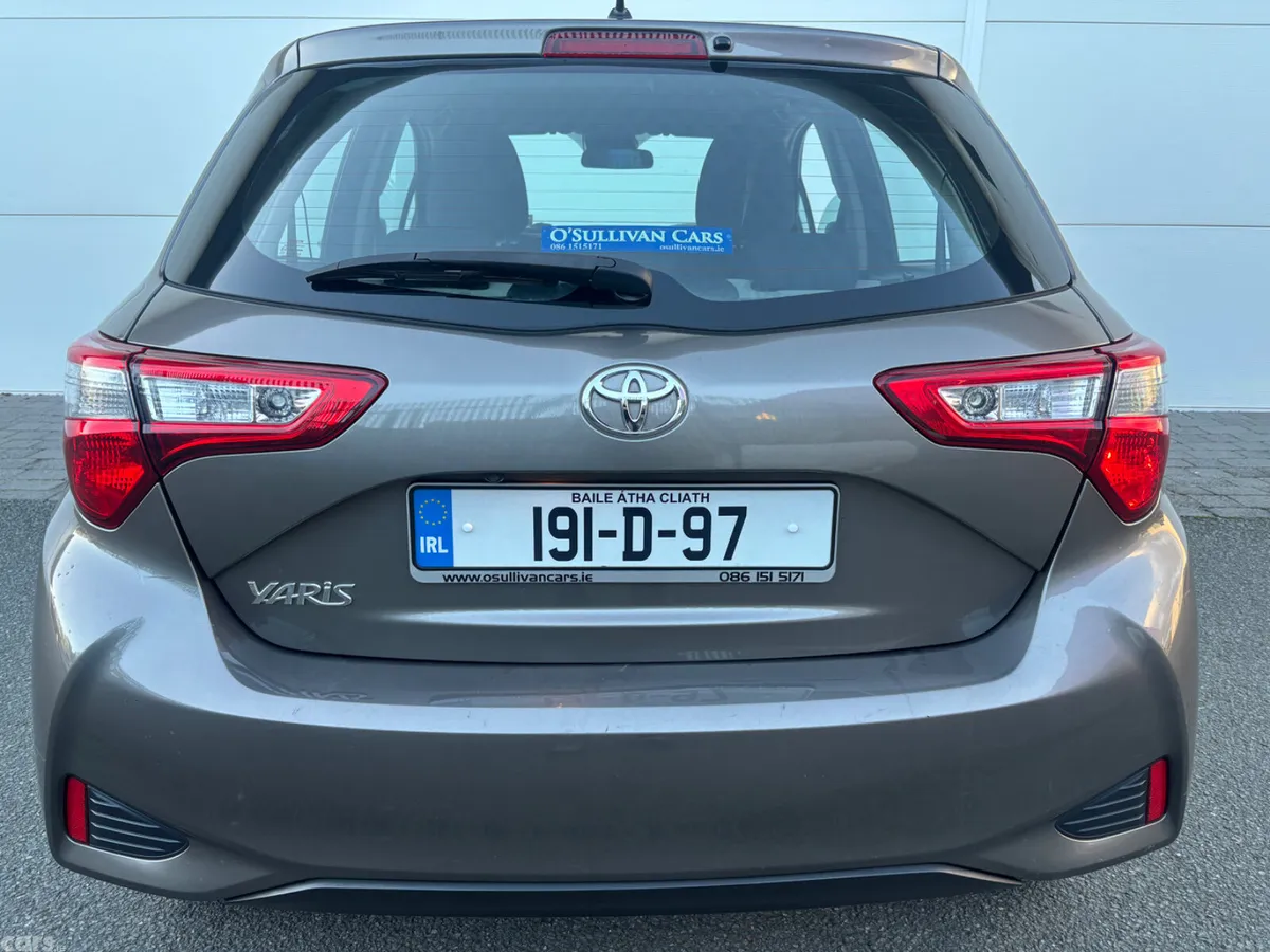 Toyota Yaris MPV, Petrol, 2019, Grey