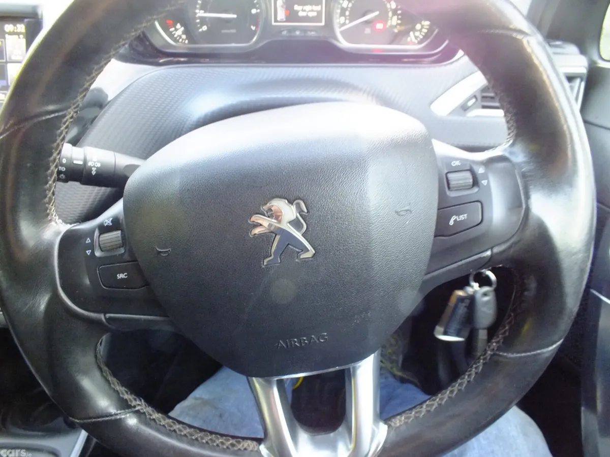 Peugeot 2008 SUV, Petrol, 2015, Black