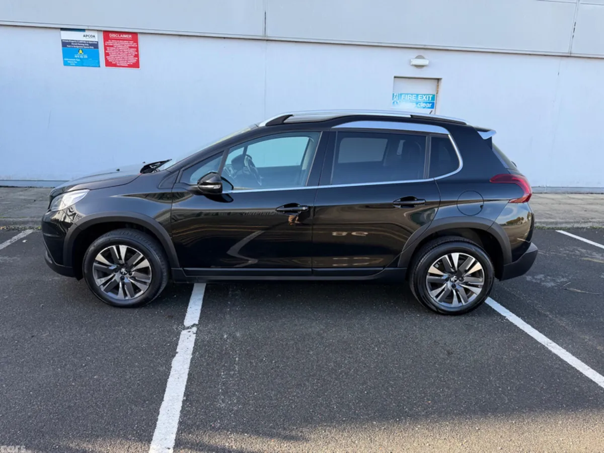 Peugeot 2008 Hatchback, Petrol, 2018, Black