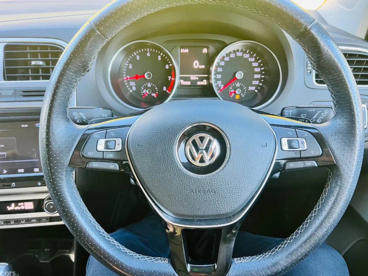 Volkswagen Polo Hatchback, Petrol, 2015, Black