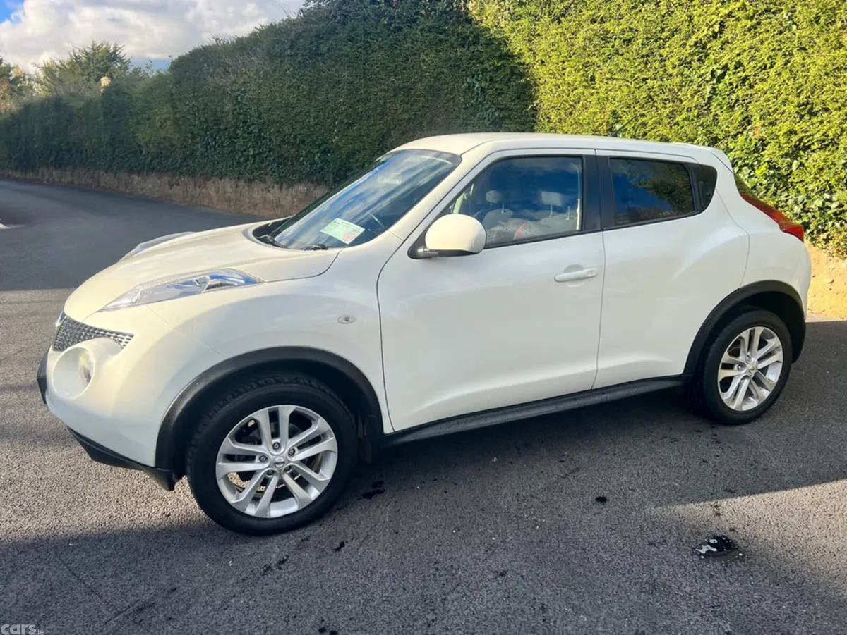 Nissan Juke Hatchback, Diesel, 2011, White