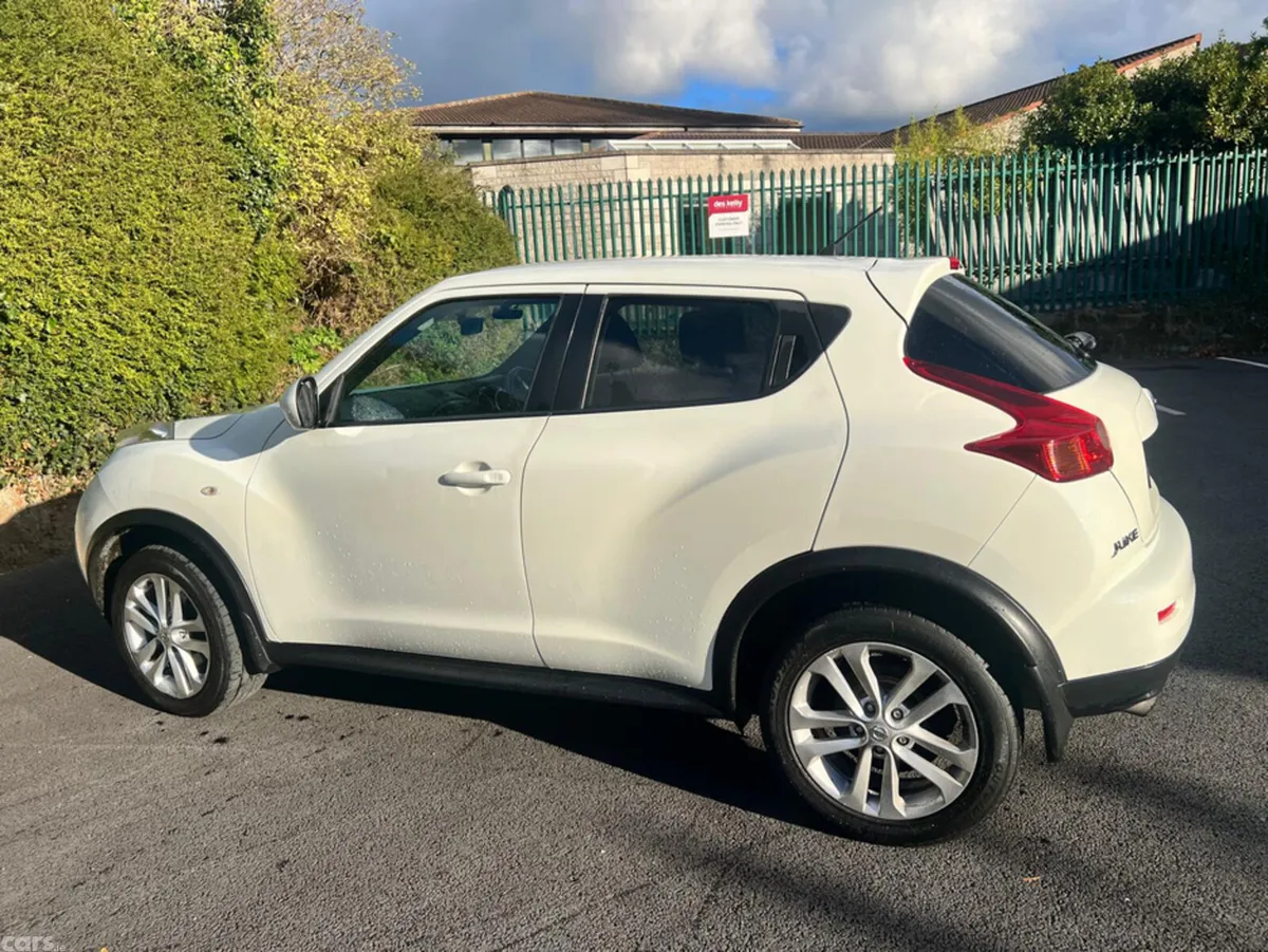 Nissan Juke Hatchback, Diesel, 2011, White