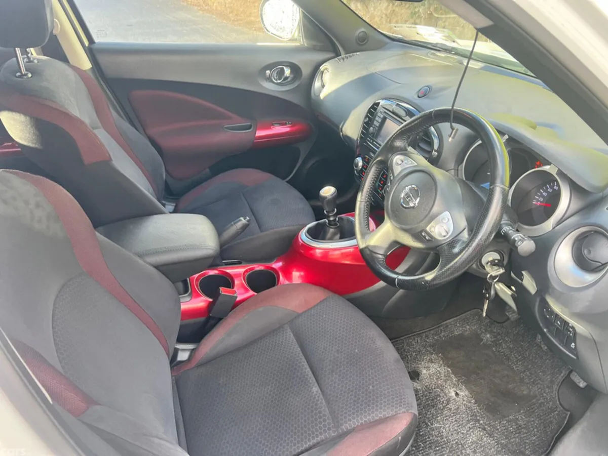 Nissan Juke Hatchback, Diesel, 2011, White