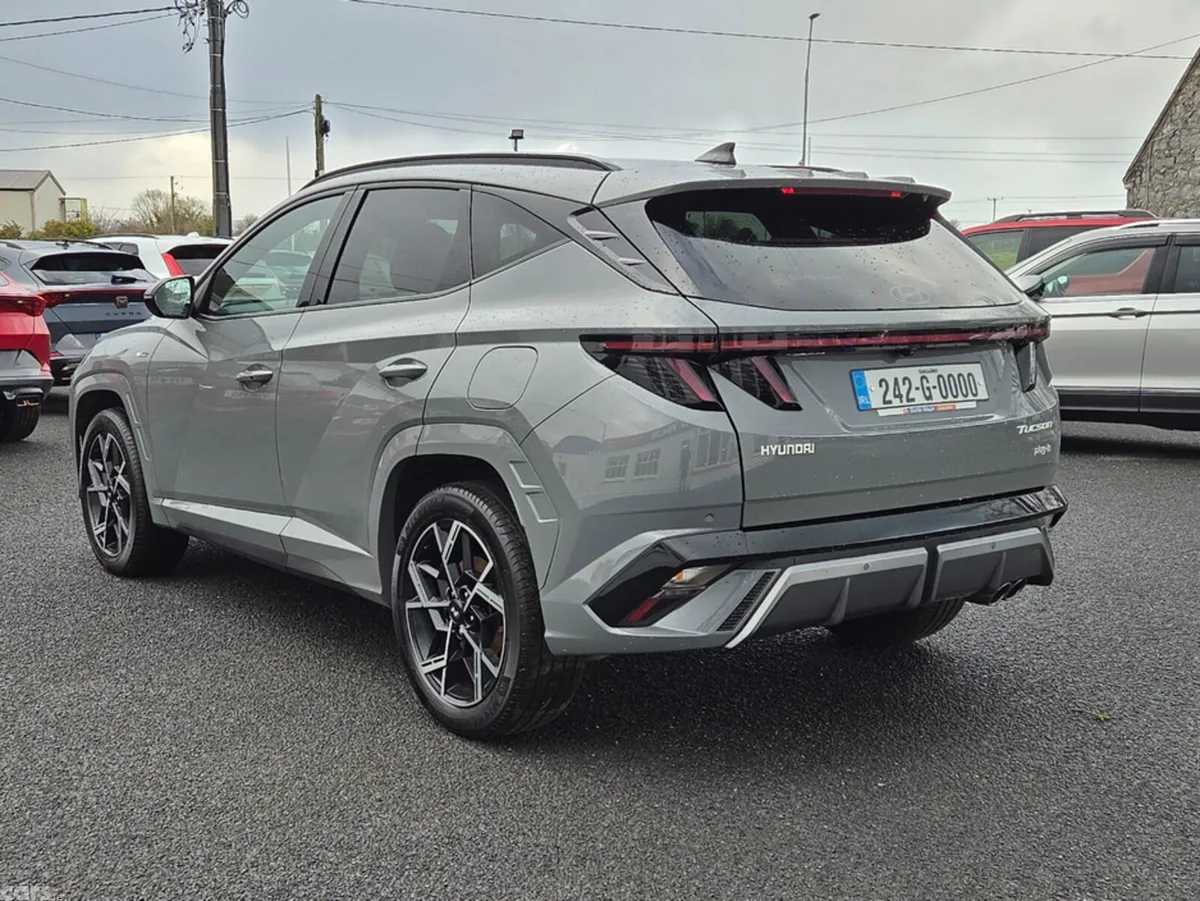Hyundai Tucson Estate, Petrol Plug-in Hybrid, 2024, Grey